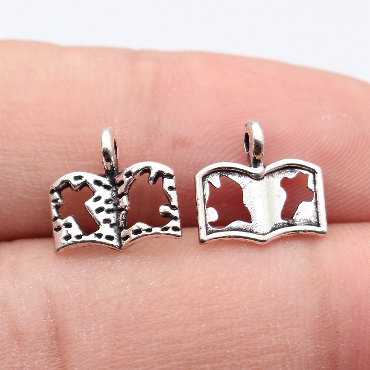 80pcs 11x11mm(0.43x0.43inch) A - Vintage Fashion Books ulasan dan harga