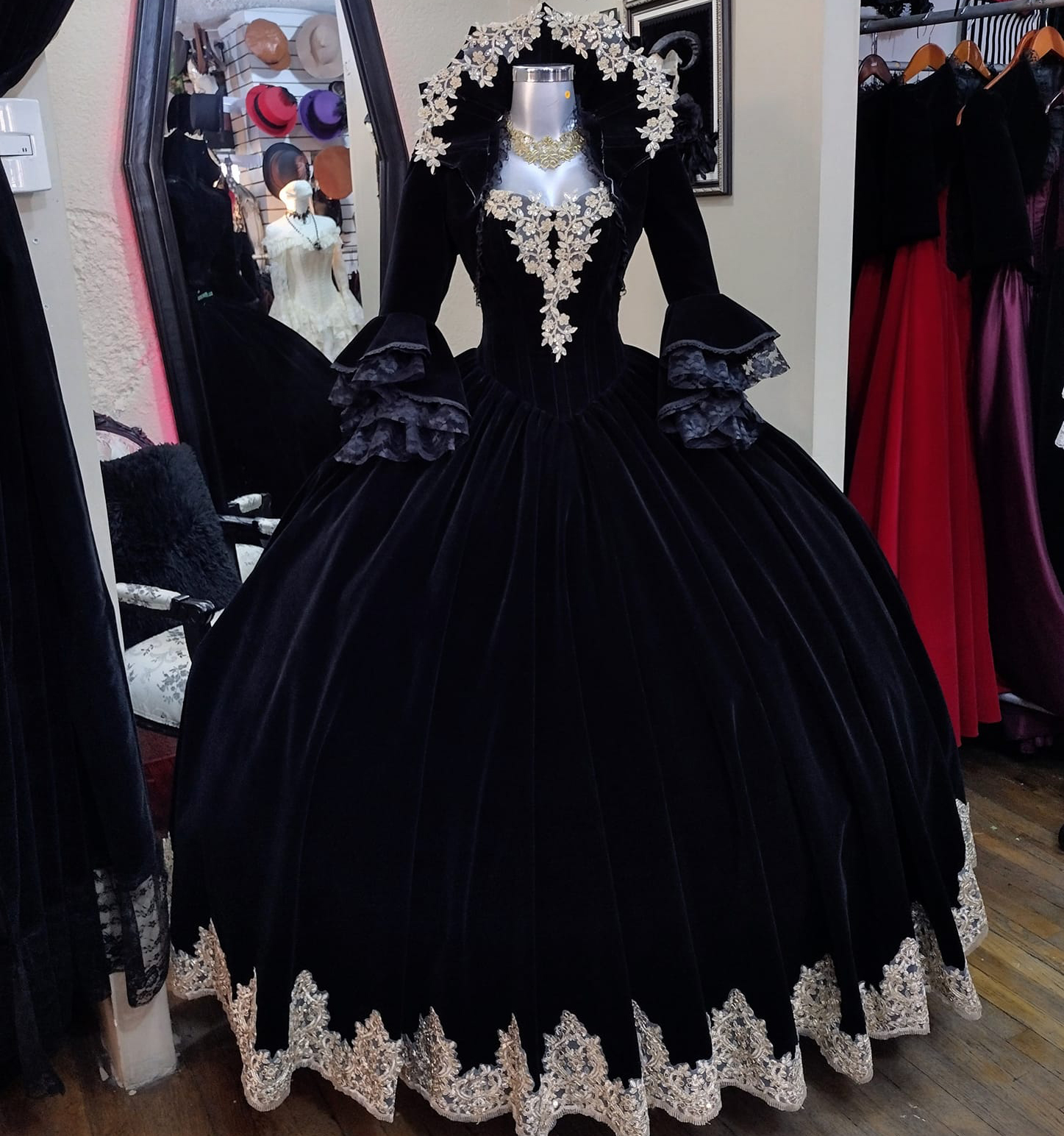 Black Velvet Victorian Gothic  - Velvet Blazer Vintage ulasan dan harga